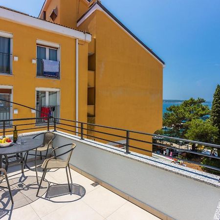 Luxury Apartments Lovorka 3 & 4***/**** Selce Exterior photo
